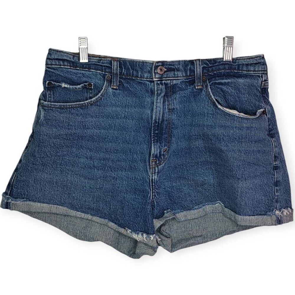 Abercrombie and Fitch Women's Plus Size Curve Love The Mom Short size 32/14